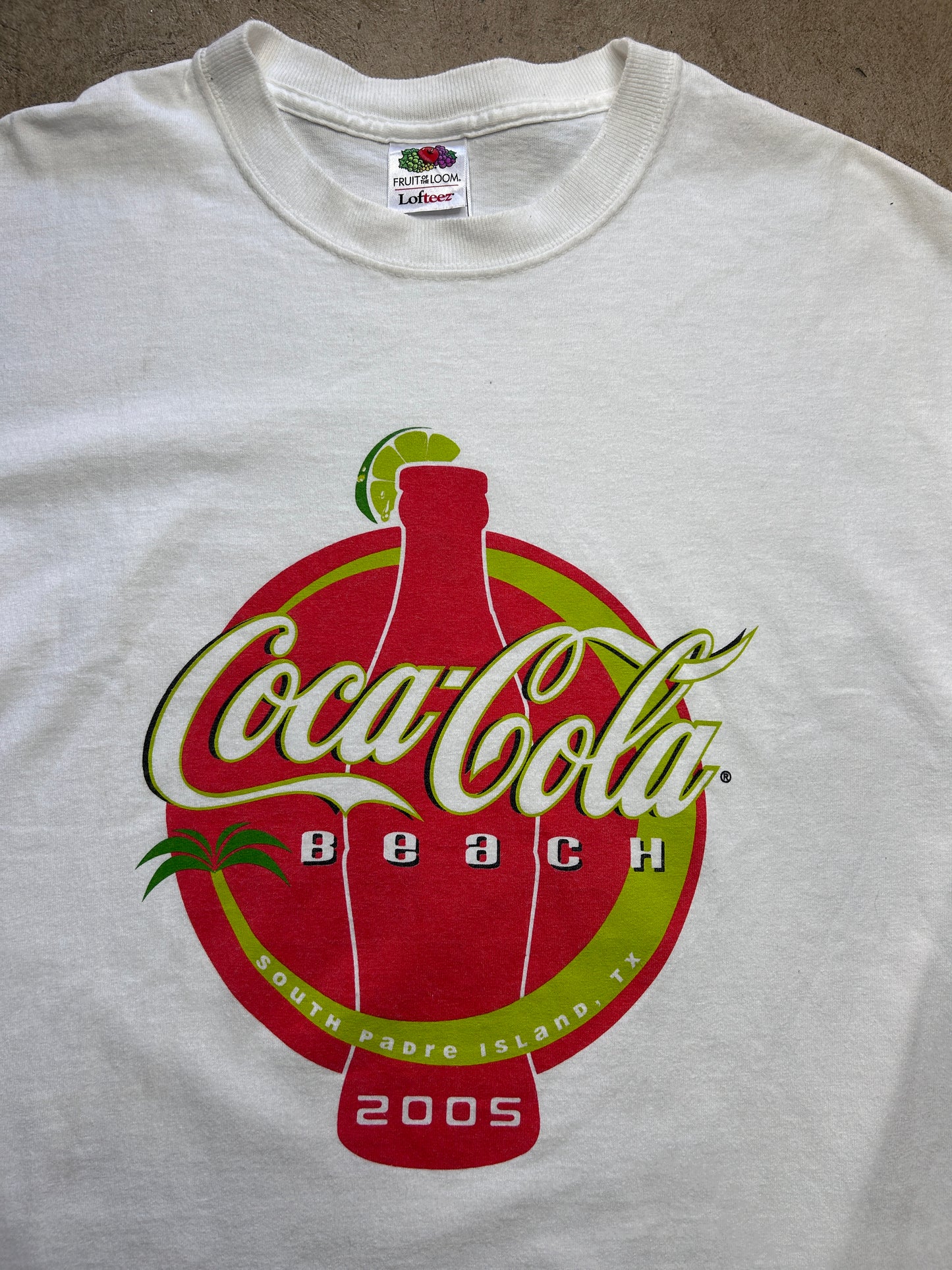 Vintage 2005 Fruit of the Loom Coke T-Shirt - L