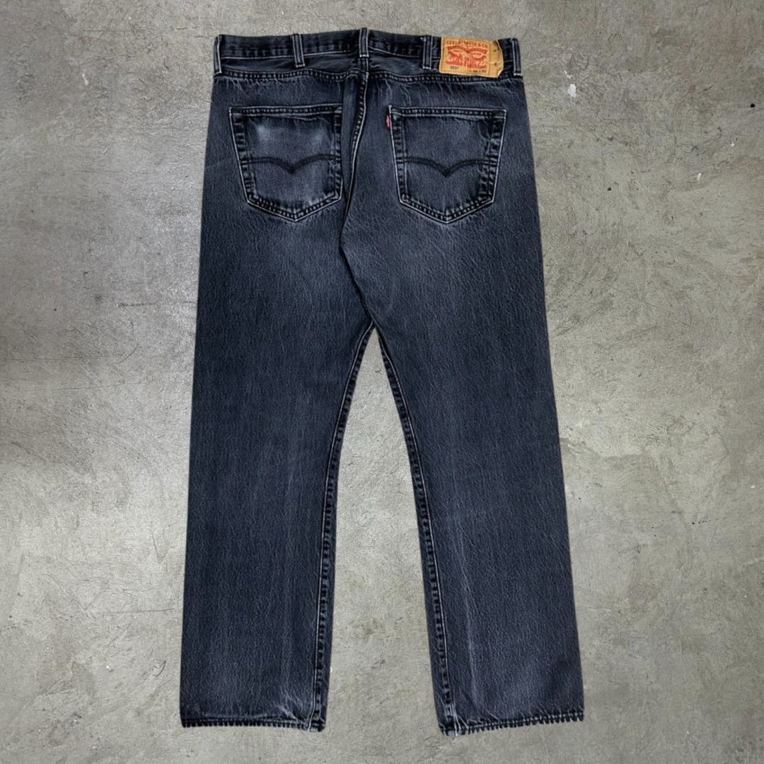 Vintage Levis 501s 38 x 32