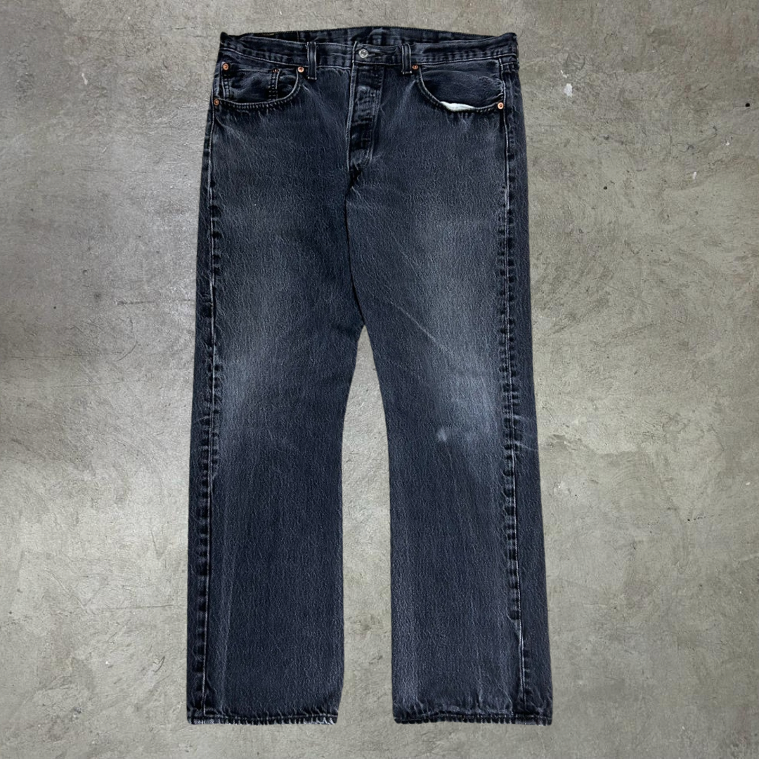 Vintage Levis 501s 38 x 32